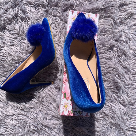 Michi H heels - Picture 2 of 3